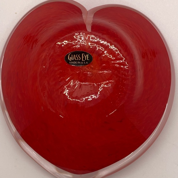 Glass Eye USA Red HEART SHAPED ART GLASS candy dish.  Valentines Day! - Picture 3 of 7